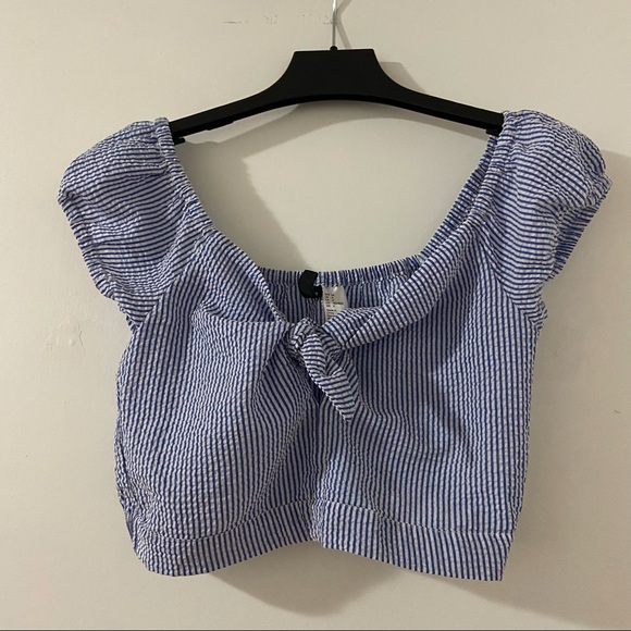 H&M DIVIDED Crop top - Picture 1 of 4
